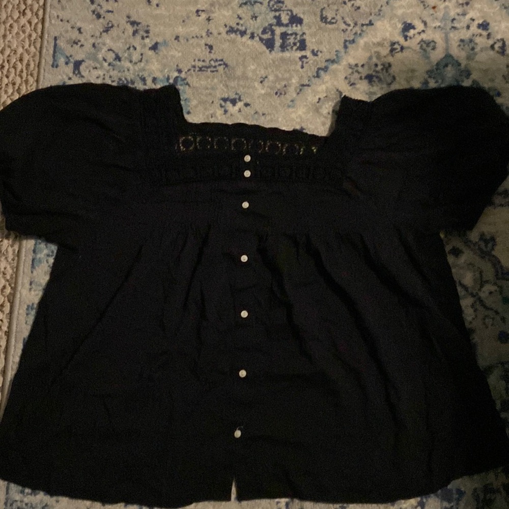 Oldnavy button down shirt with lace